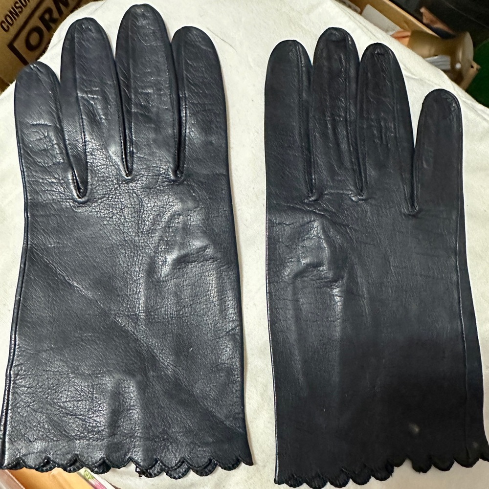 MISS ARIS LEATHER GLOVES
